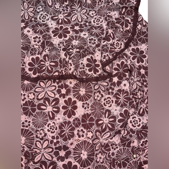 NWOT VICI Champagne & Strawberry Pink Change Is Beautiful Ruffle Lace Top Small - Picture 8 of 13